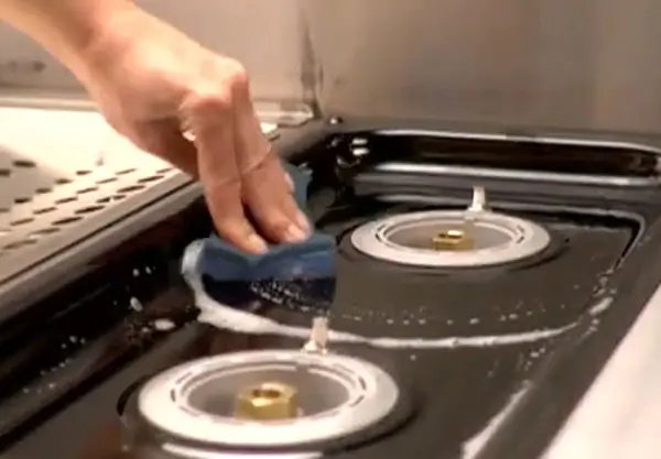 wolf gas range not lighting