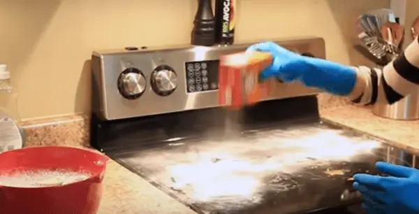 how to clean a smooth top stove